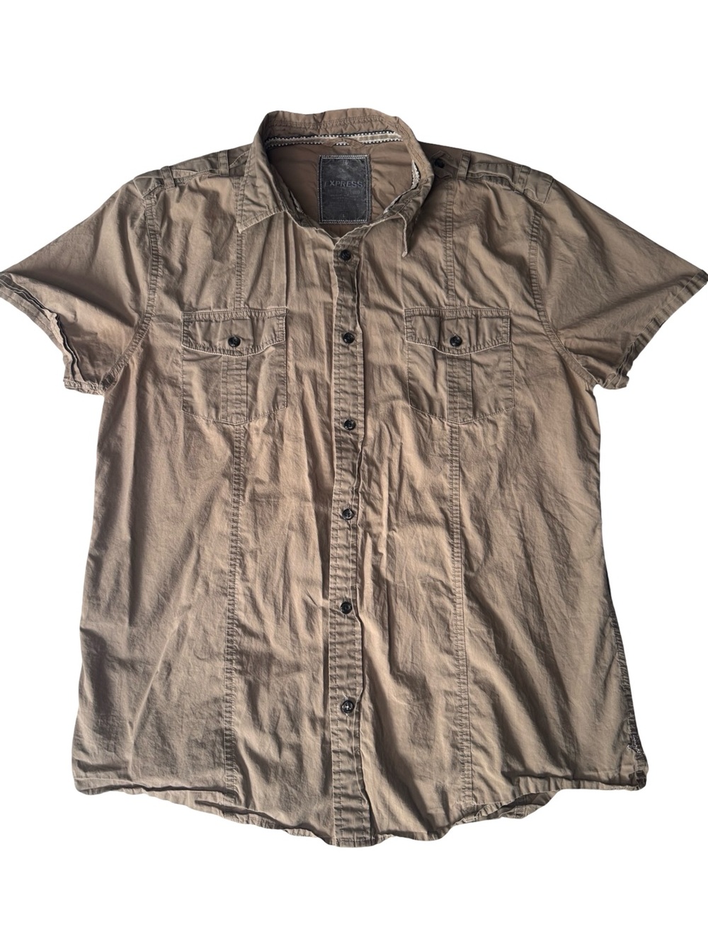Express Short Sleeve Button-Down Shirt in military green
